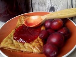 название картинки Джем из слив с лимонной кислотой