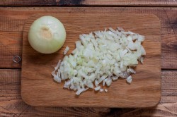 Ежики из фарша с рисом в мультиварке - шаг 3 Ежики из фарша с рисом в мультиварке - шаг 3