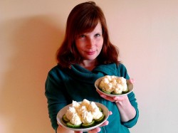 название картинки Еврейская закуска из сыра с чесноком