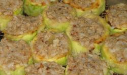название картинки Кабачки фаршированные мясом запеченные в духовке