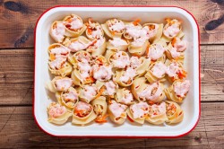 название картинки Фаршированные большие макароны с фаршем в духовке