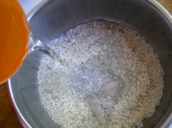 название картинки Фаршированные кальмары с рисом и яйцом