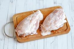 Фаршированные куриные грудки в духовке