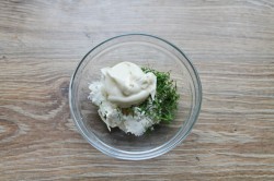 название картинки Фаршированные рулетики из кабачков с сыром и чесноком