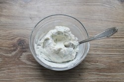 название картинки Фаршированные рулетики из кабачков с сыром и чесноком