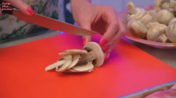 название картинки Фаршированные рулеты с сочной начинкой из нежнейшей свинины