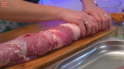 название картинки Фаршированные рулеты с сочной начинкой из нежнейшей свинины