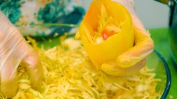 название картинки Фаршированный болгарский перец с капустой на зиму