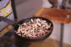 Фаршированный петушок в духовке новогодний