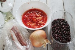 название картинки Фасоль тушеная с мясом