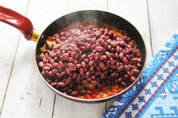 название картинки Фасоль тушеная с мясом