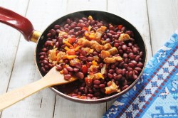 название картинки Фасоль тушеная с мясом