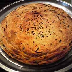 Фатыр лепешка с луком на воде