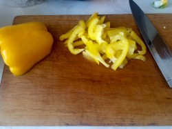 название картинки Баклажаны с курицей запеченные в духовке с перцем