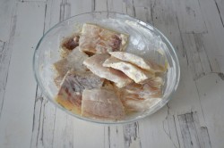 Филе минтая с картошкой в духовке - шаг 4 Филе минтая с картошкой в духовке - шаг 4