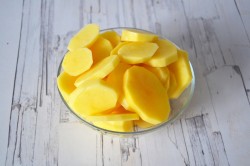 Филе минтая с картошкой в духовке - шаг 5 Филе минтая с картошкой в духовке - шаг 5