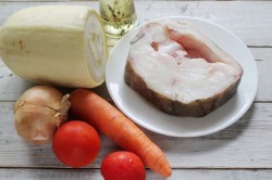 название картинки Филе трески с кабачками луком помидорами в духовке