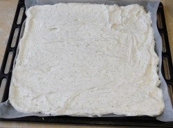 название картинки Фисташковый рулет с малиной