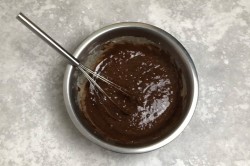 Фондан шоколадный с жидким центром