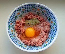 название картинки Фрикадельки в сливочном соусе