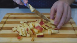 название картинки Фруктово-ягодный салат с йогуртом