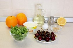 название картинки Фруктовый салат с мягким сыром