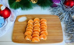 Фруктовый салат Ёлочка - шаг 3