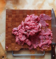 Фунчоза с говядиной и овощами и соусом чим-чим