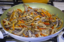 название картинки Фунчоза с грибами