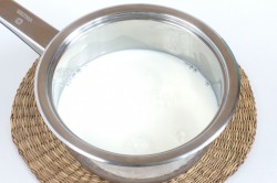 Геркулесовая каша на молоке - шаг 2