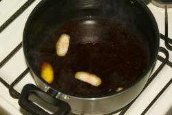 Глинтвейн с корицей, гвоздикой, имбирем и лимонной цедрой