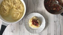 Гнезда с грибами