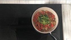 Гнезда с грибами