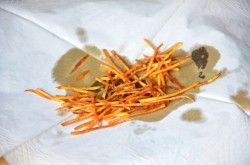 название картинки Гнездо глухаря салат классический с перепелиными яйцами и курицей