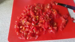 Гнёзда из курицы с сыром и помидорами в духовке - шаг 7 Гнёзда из курицы с сыром и помидорами в духовке - шаг 7