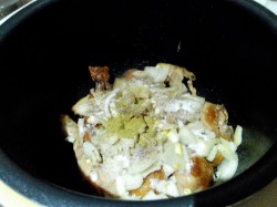 Голени куры в мультиварке - шаг 7 Голени куры в мультиварке - шаг 7