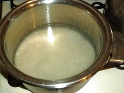 Голубцы с капустой и фаршем в духовке - шаг 2