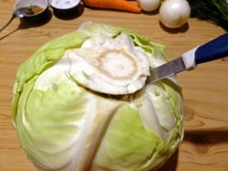 Голубцы с капустой и фаршем в духовке - шаг 4