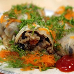 Голубцы с грибами и перловкой в мультиварке