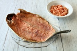 название картинки Горбуша фаршированная запеченная в духовке целиком