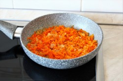 название картинки Горбуша фаршированная запеченная в духовке целиком