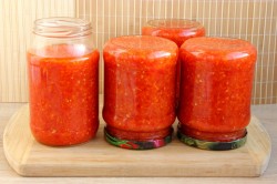 название картинки Аджика перец болгарский чеснок с ранетками на зиму