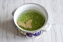 название картинки Гороховая каша на воде