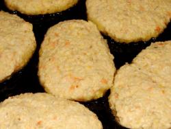 Гороховые котлеты с чесноком - шаг 6