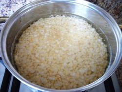 Гороховый суп на мясном бульоне по-фински