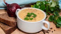 Гороховый суп-пюре с сырокопченой колбасой - шаг 13 Гороховый суп-пюре с сырокопченой колбасой - шаг 13