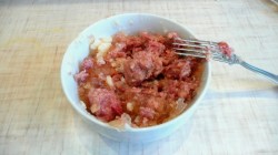 название картинки Гороховый суп с тушенкой