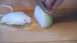 Горячая закуска из баклажан с морковью по-корейски