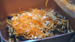 Горячая закуска из баклажан с морковью по-корейски