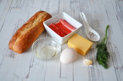 название картинки Горячие бутерброды с крабовыми палочками и сыром